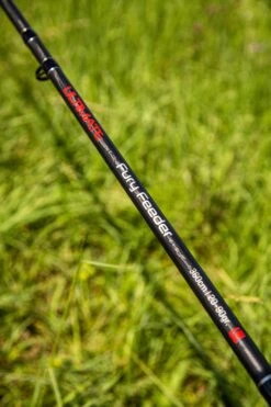 Ultimate Fury Feeder (45 Reviews) -Visuitrusting Winkel 000c413520c8e124